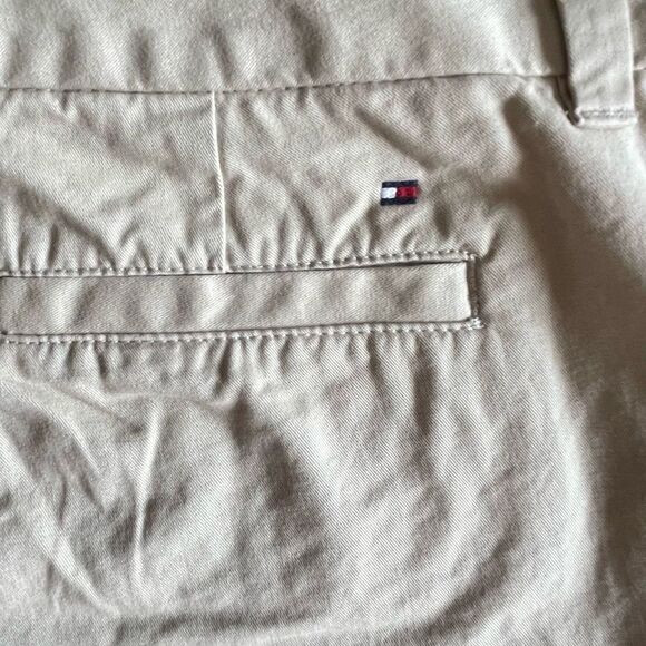 Tommy Hilfiger Women’s Bermuda Shorts Size 10 - Picture 5 of 7